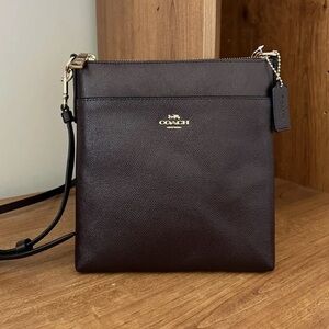 Coach Kitt Messenger Crossbody color black